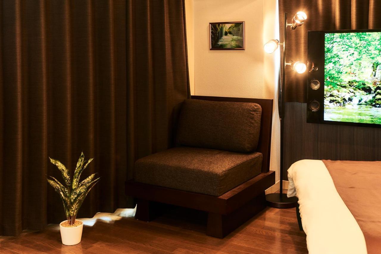 S'casa Nishishinjuku Apartment