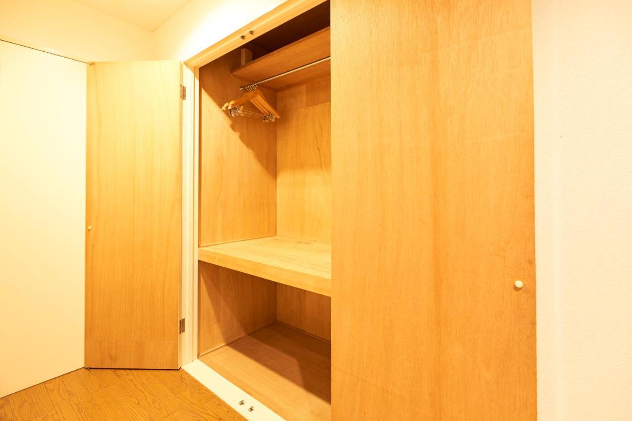 S'casa Nishishinjuku Apartment
