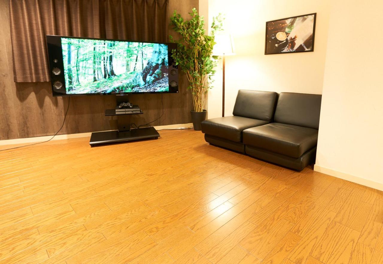 S'casa Nishishinjuku Apartment