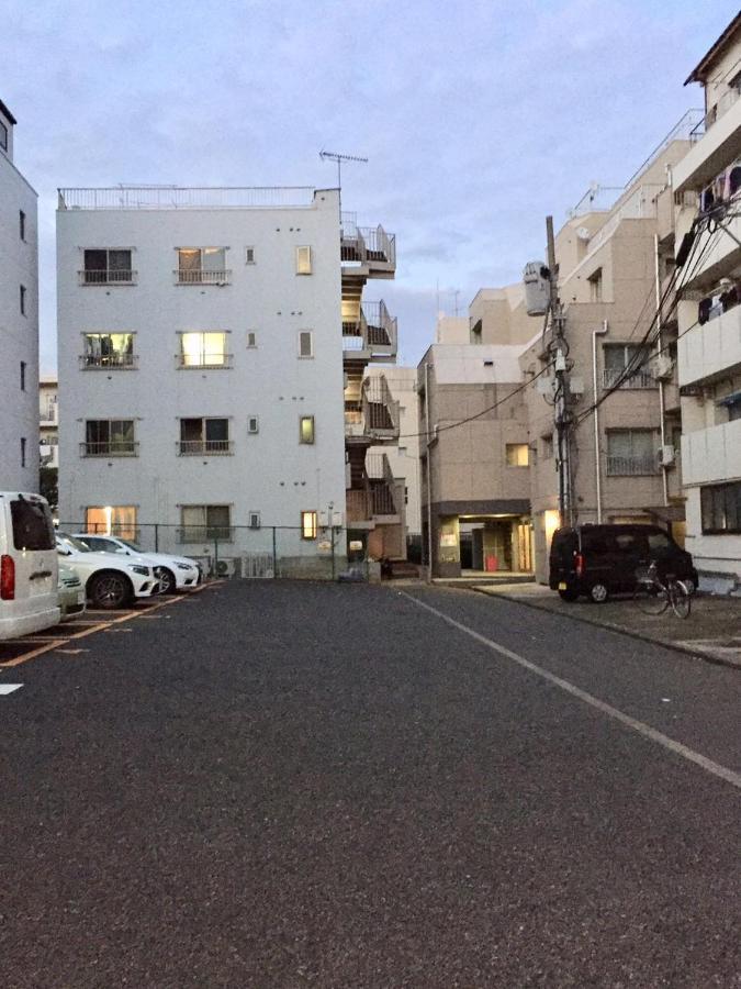 Sakura House *