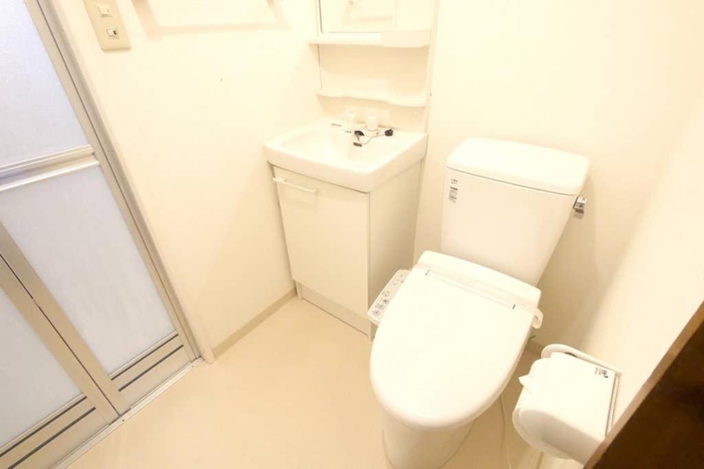 Apartment マスク配布ありa5 新宿10分 10人宿泊可能 出張在宅勤務に最適!!宿泊型テレワークスペース!!wifi完備 回線安定してます!!長期宿泊受付中 Tokyo