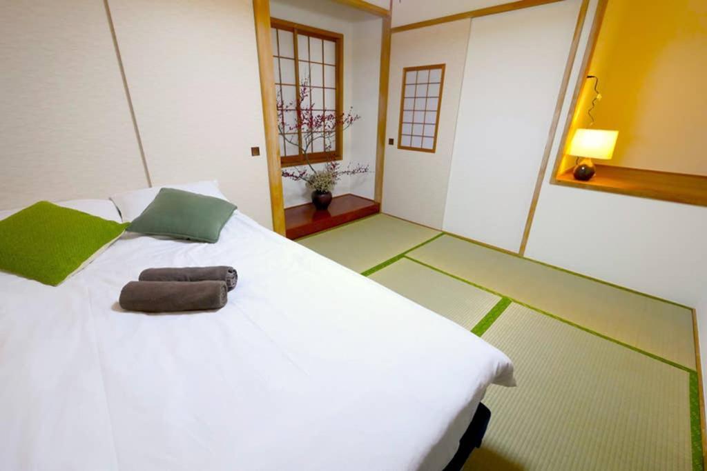 マスク配布ありa5 新宿10分 10人宿泊可能 出張在宅勤務に最適!!宿泊型テレワークスペース!!wifi完備 回線安定してます!!長期宿泊受付中