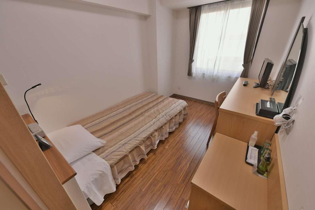 Tokio's 3*