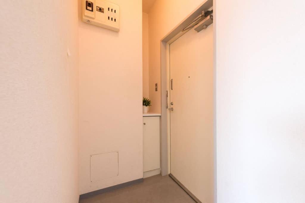上野浅草商业圈 山手线西日暮里站6分钟 成田羽田机场40分钟 精致酒店8a2客房两室 交通餐饮购物便利 * Tokyo