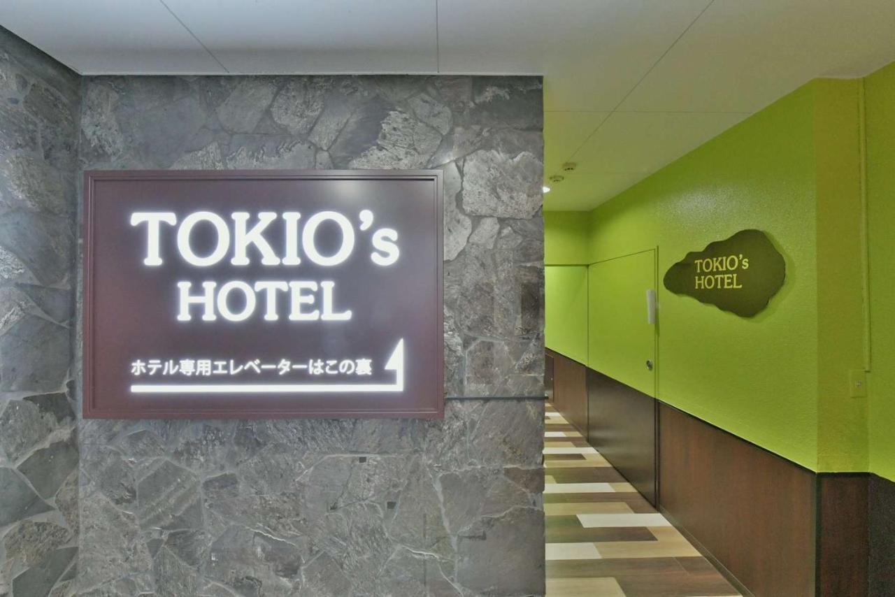 Tokio's Hotel 3*