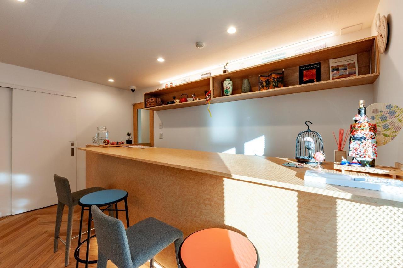 Plat Keikyu Haneda Hostel