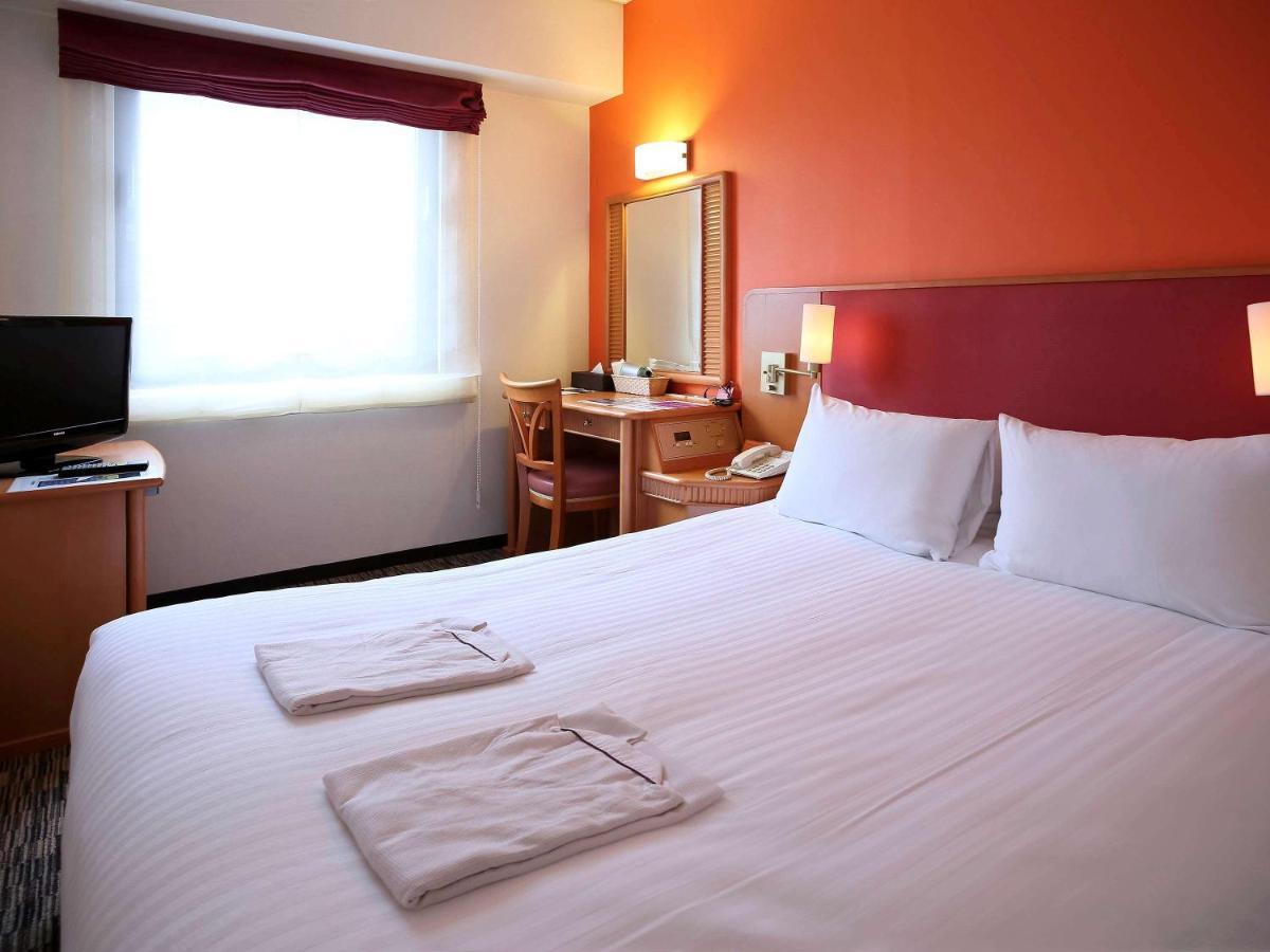 Ibis Shinjuku Hotel 3*