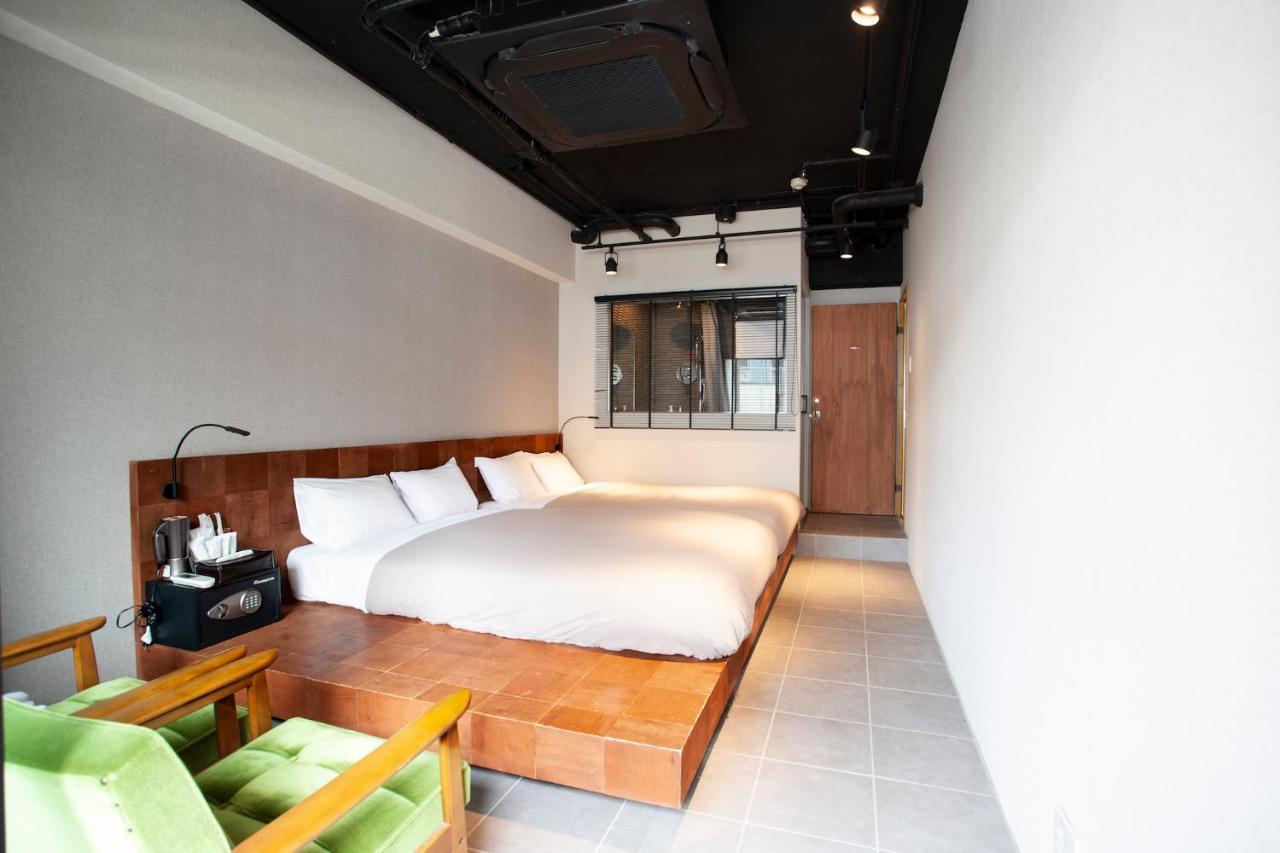 Hotel Seven Garden 2*