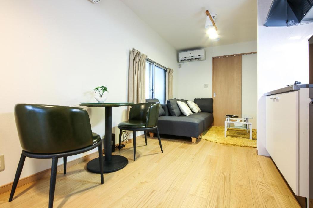Apartment アンドステイ赤羽南2丁目 *