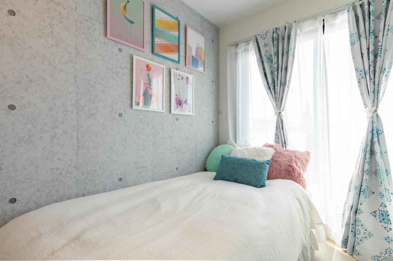 Asakusa Sky Tiffany Blue Apartment
