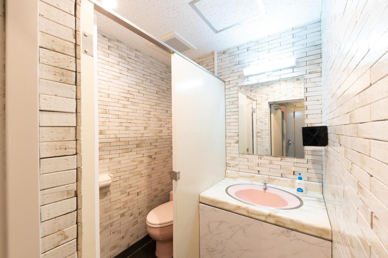 Hotel Oyo Exsaison Sugamo