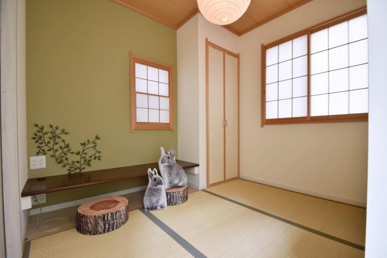 大人気 Disneylandまですぐ ディズニーテーマの駐車場付一軒家 Apartment *