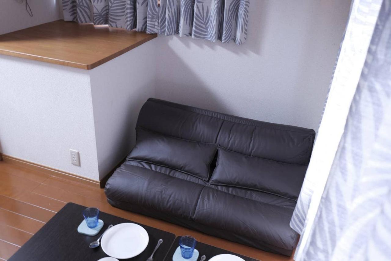 Apartment Nezu House
