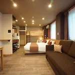Wires Hotel James Zaka