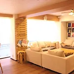 K\'S House Tokyo - Travelers Hostel