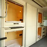 Capsule Hotel & Sauna Cosmo Plaza Akabane