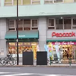 Ficus Tokyo Akihabara