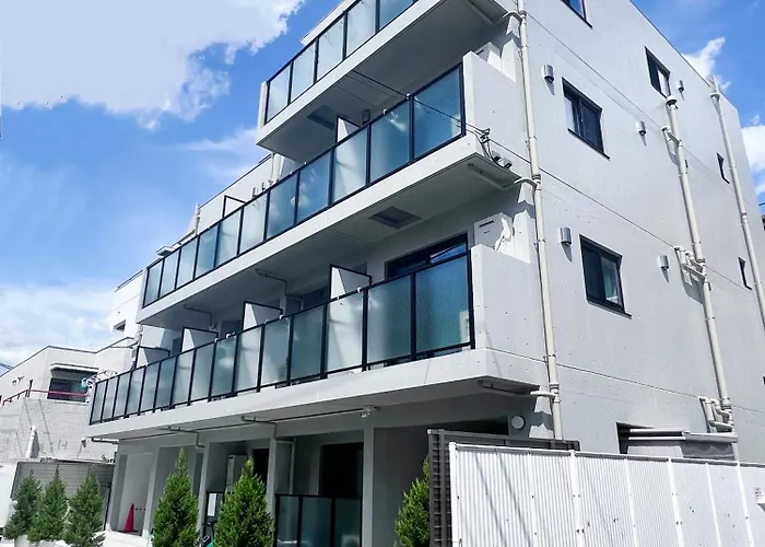 Real Okubo Apartment Hotel