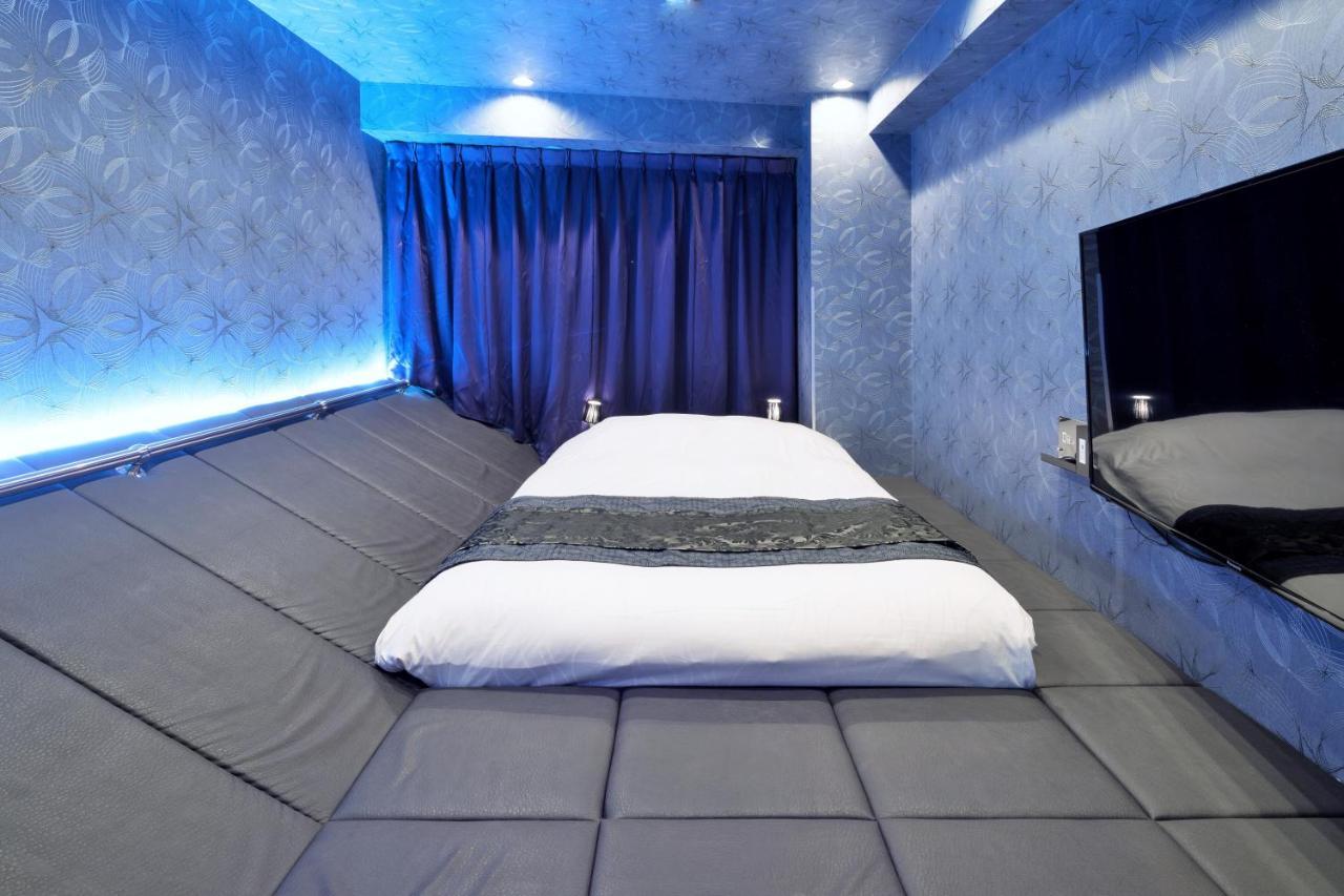 The Shinjuku (adults Only) *