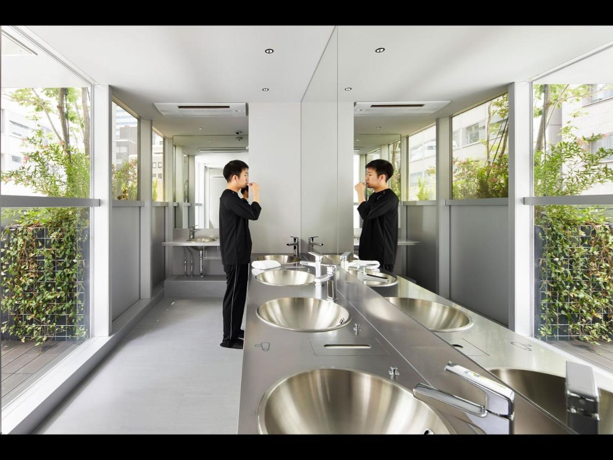 Nine Hours Hanzomon Capsule hotel