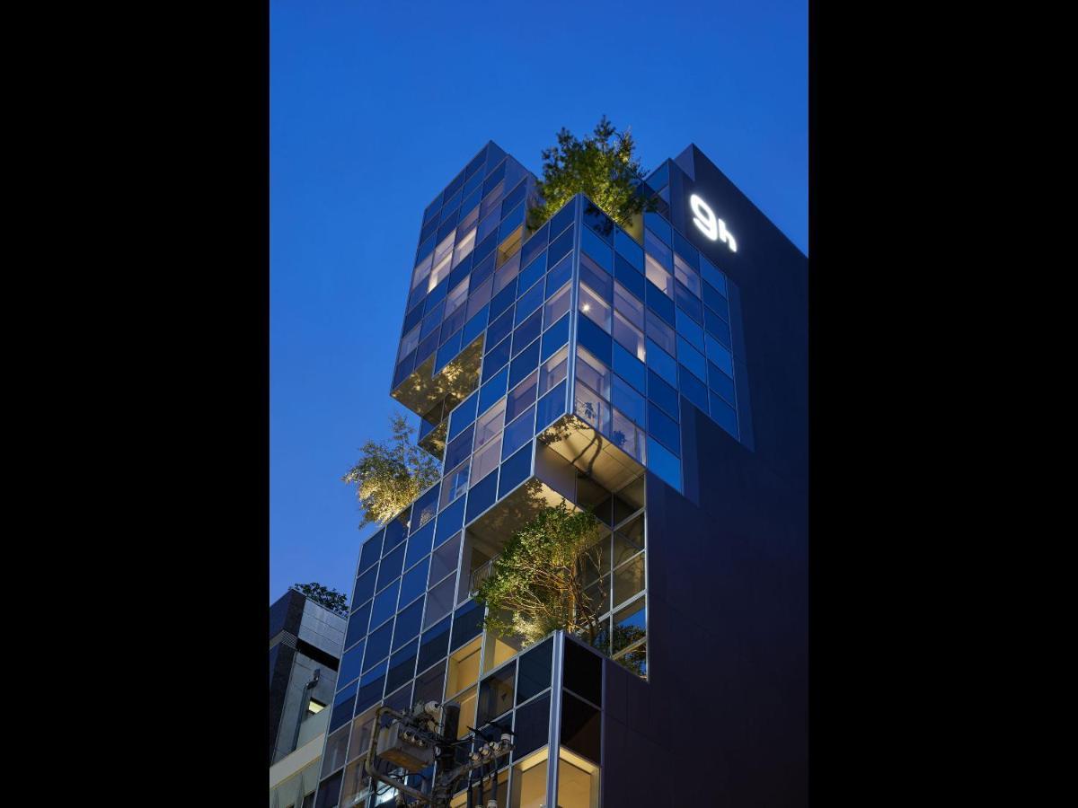 Nine Hours Hanzomon Capsule hotel Tokyo