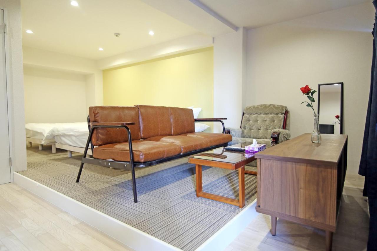 Apartment Oomori House