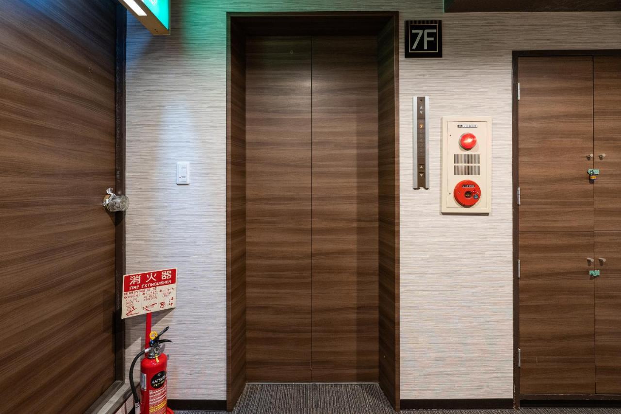 Capsule hotel Oyo Tetora Akabane *