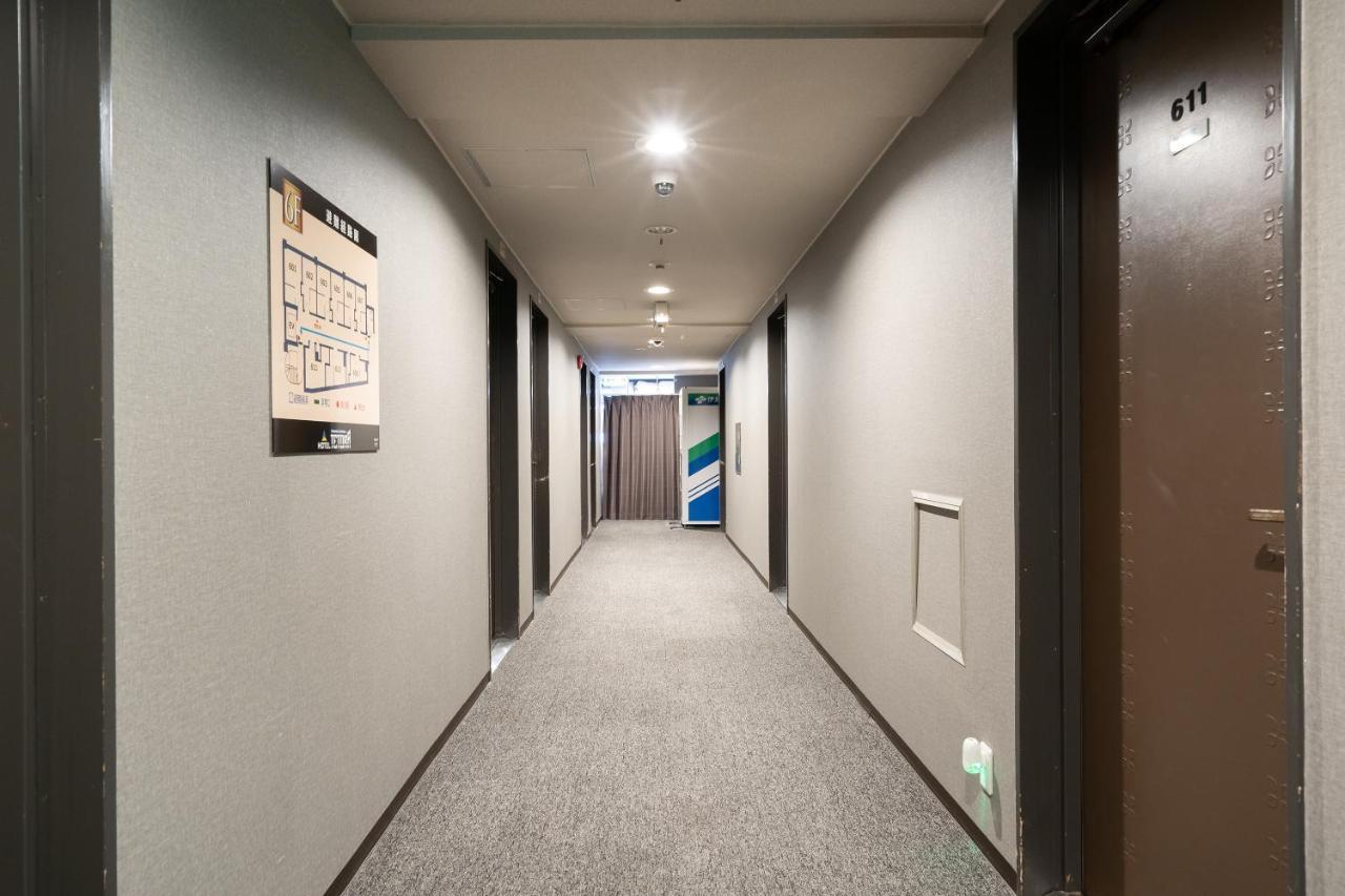 Capsule hotel Oyo Tetora Akabane Tokyo