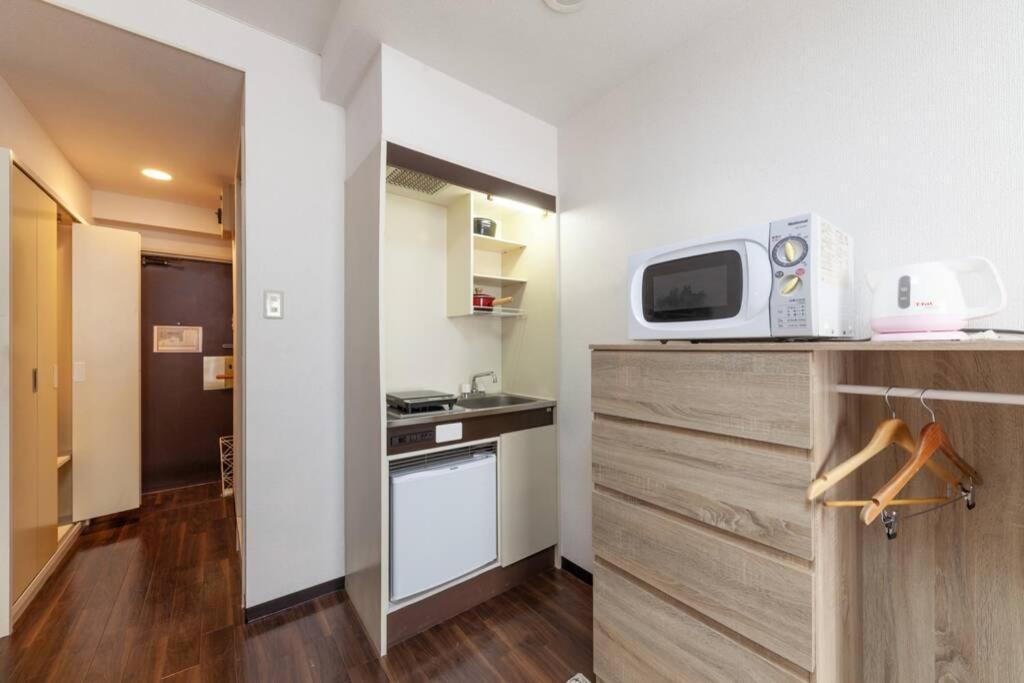 Elm Takadanobaba C18 Apartment *
