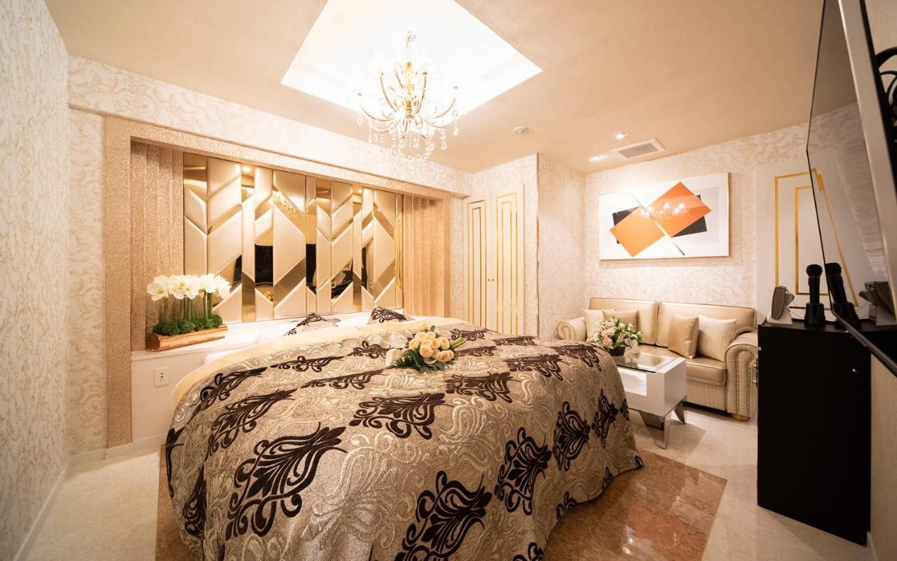 Love hotel All-inn Tokyo