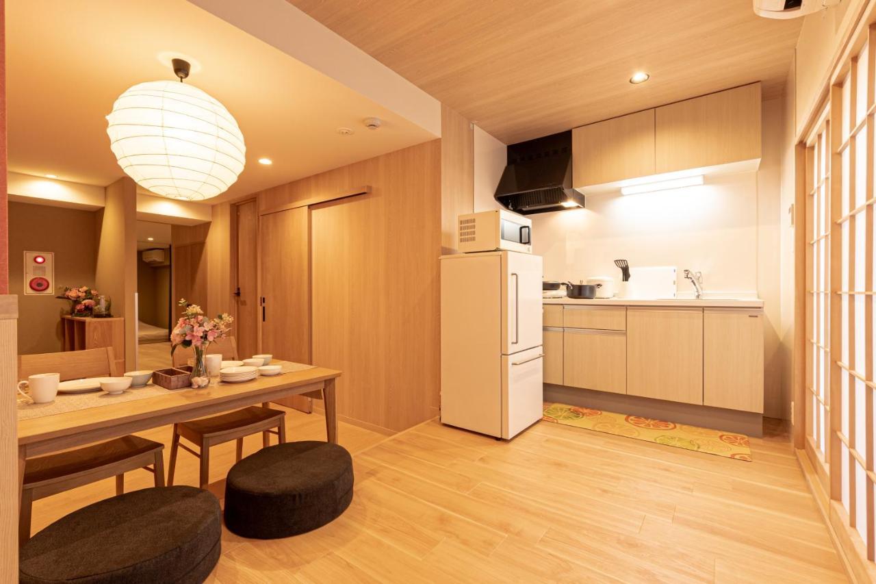 Sola House