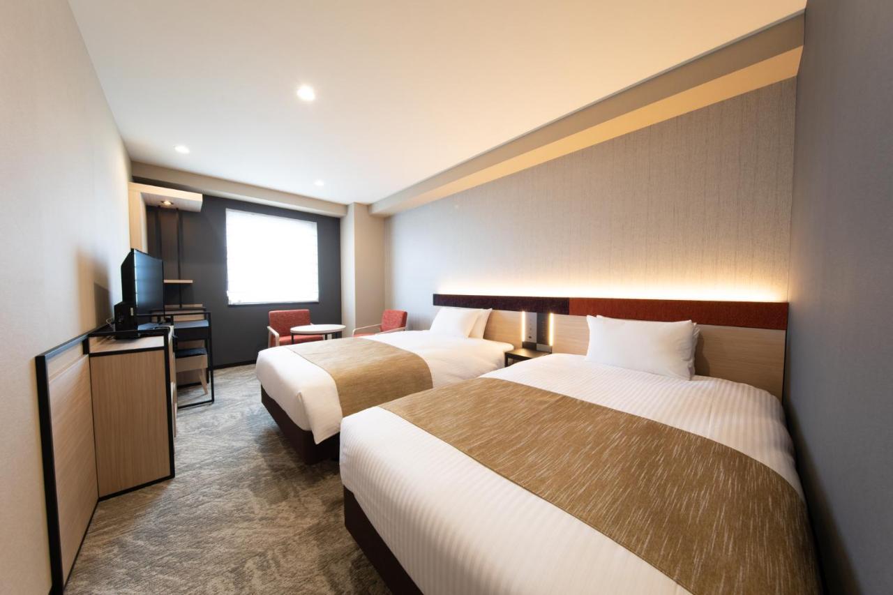Almont Nippori 3*