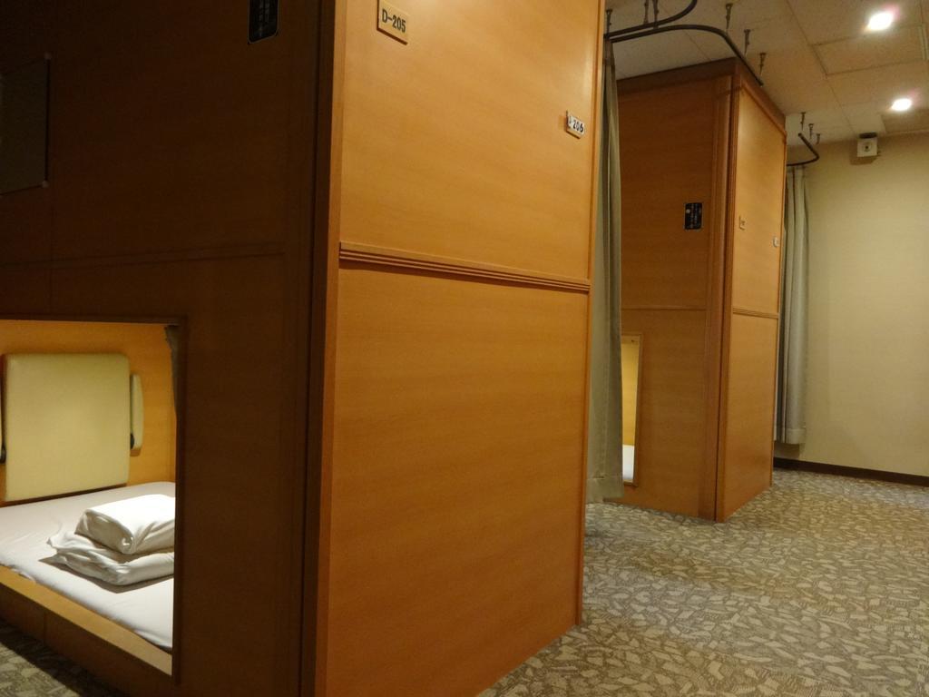 Capsule hotel President Tokyo