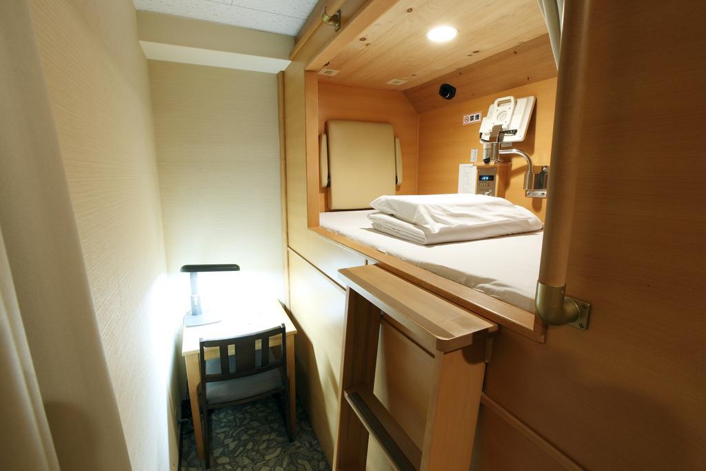 President Capsule hotel