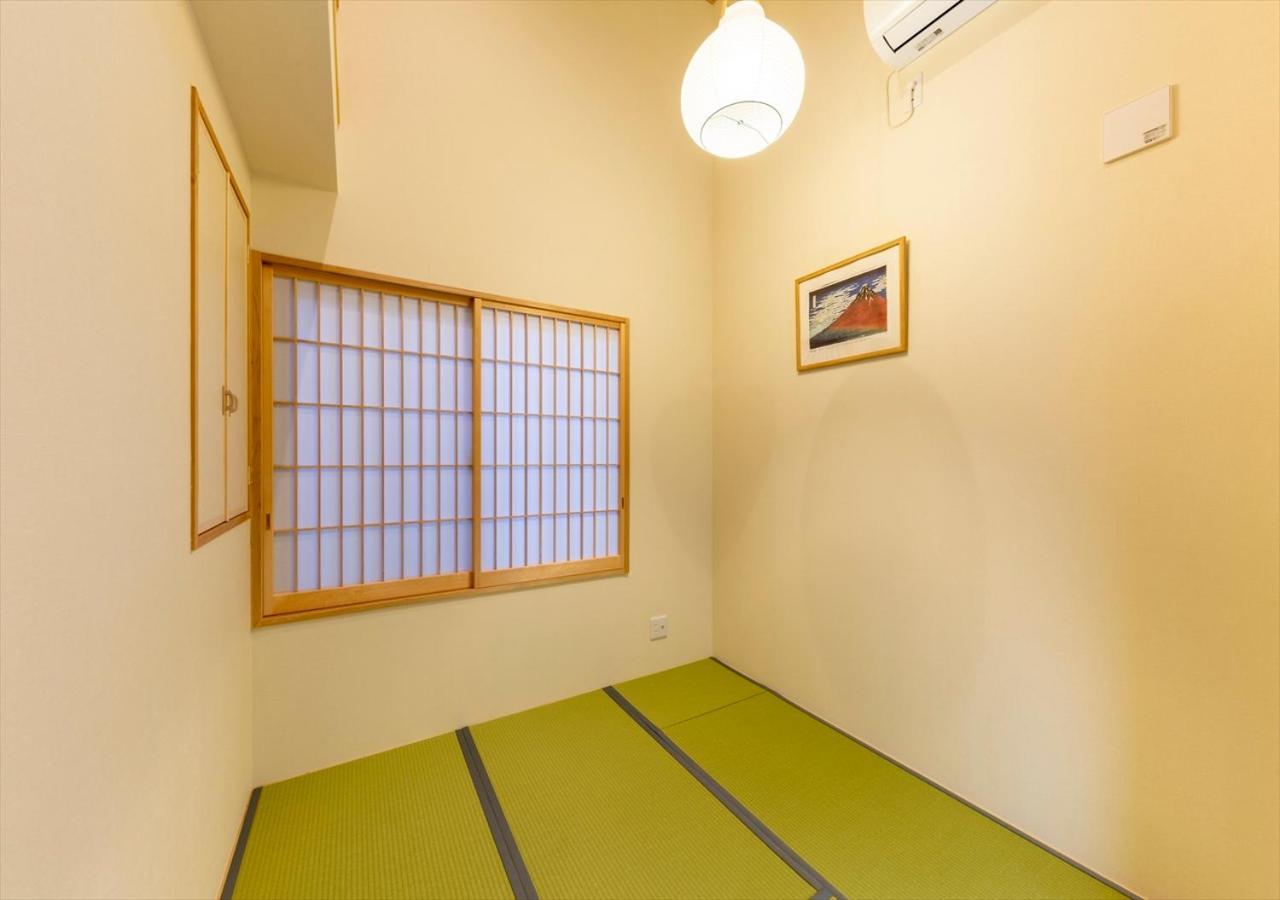 Yadoya Iroha * Tokyo