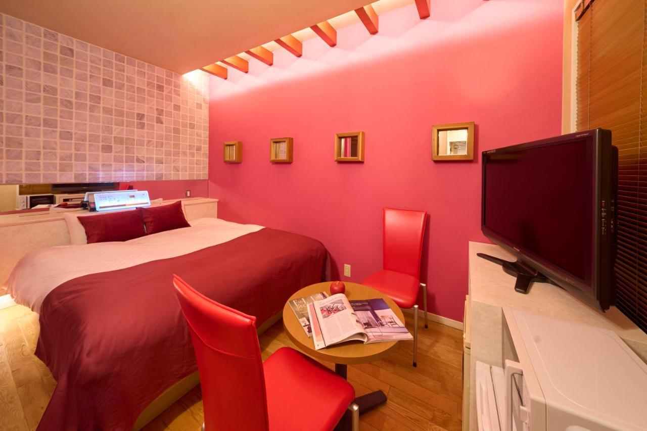 C-heaven (adults Only) Love hotel