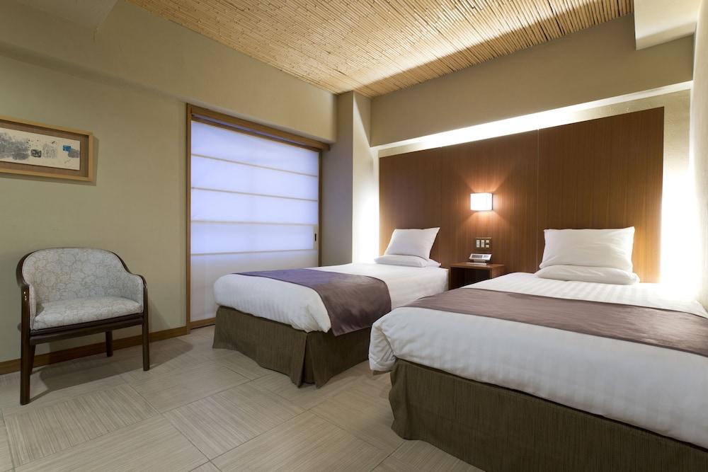 Hotel Kadoya 2*