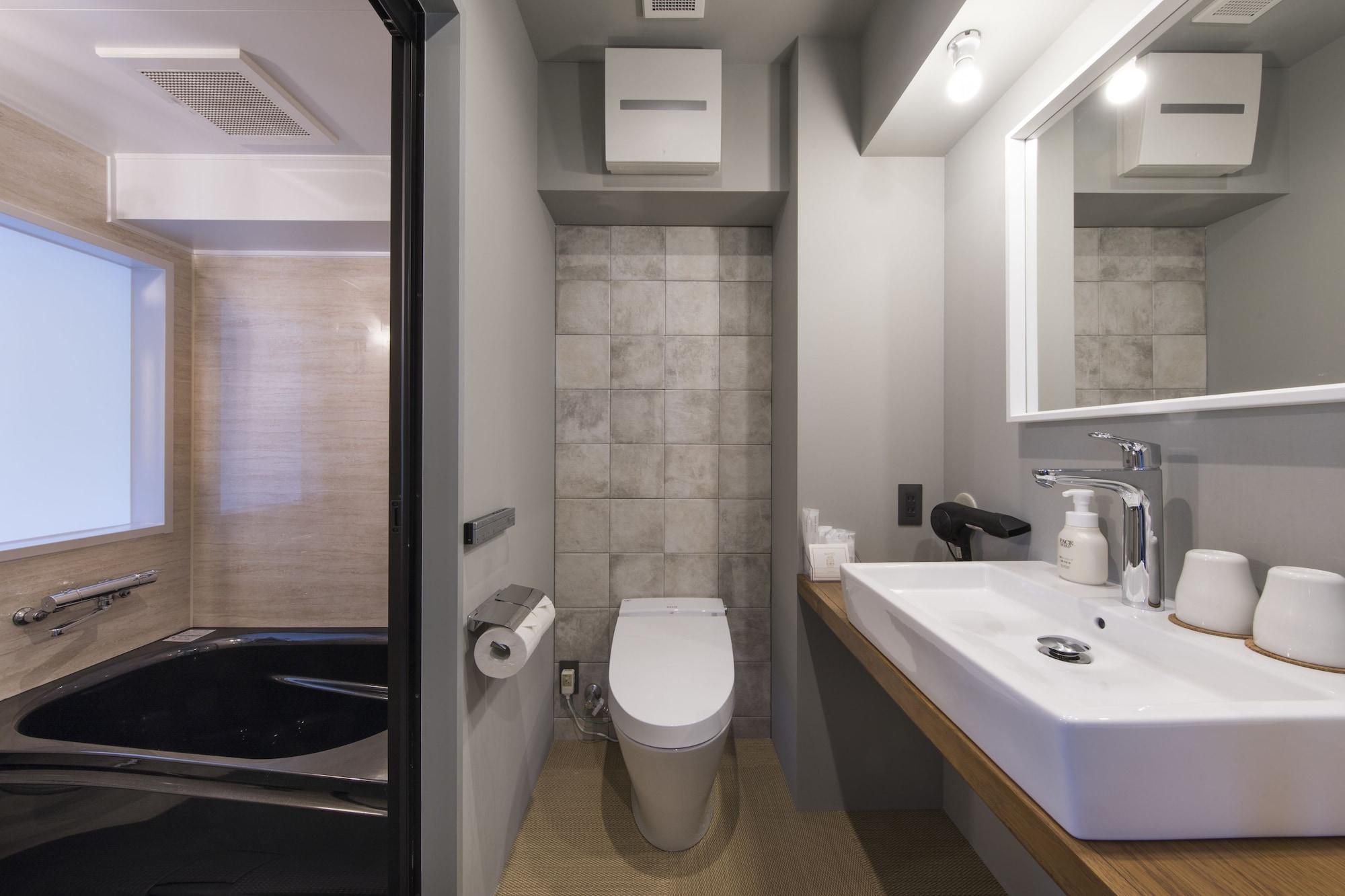 Vintage Tsukiji Hotel 3*