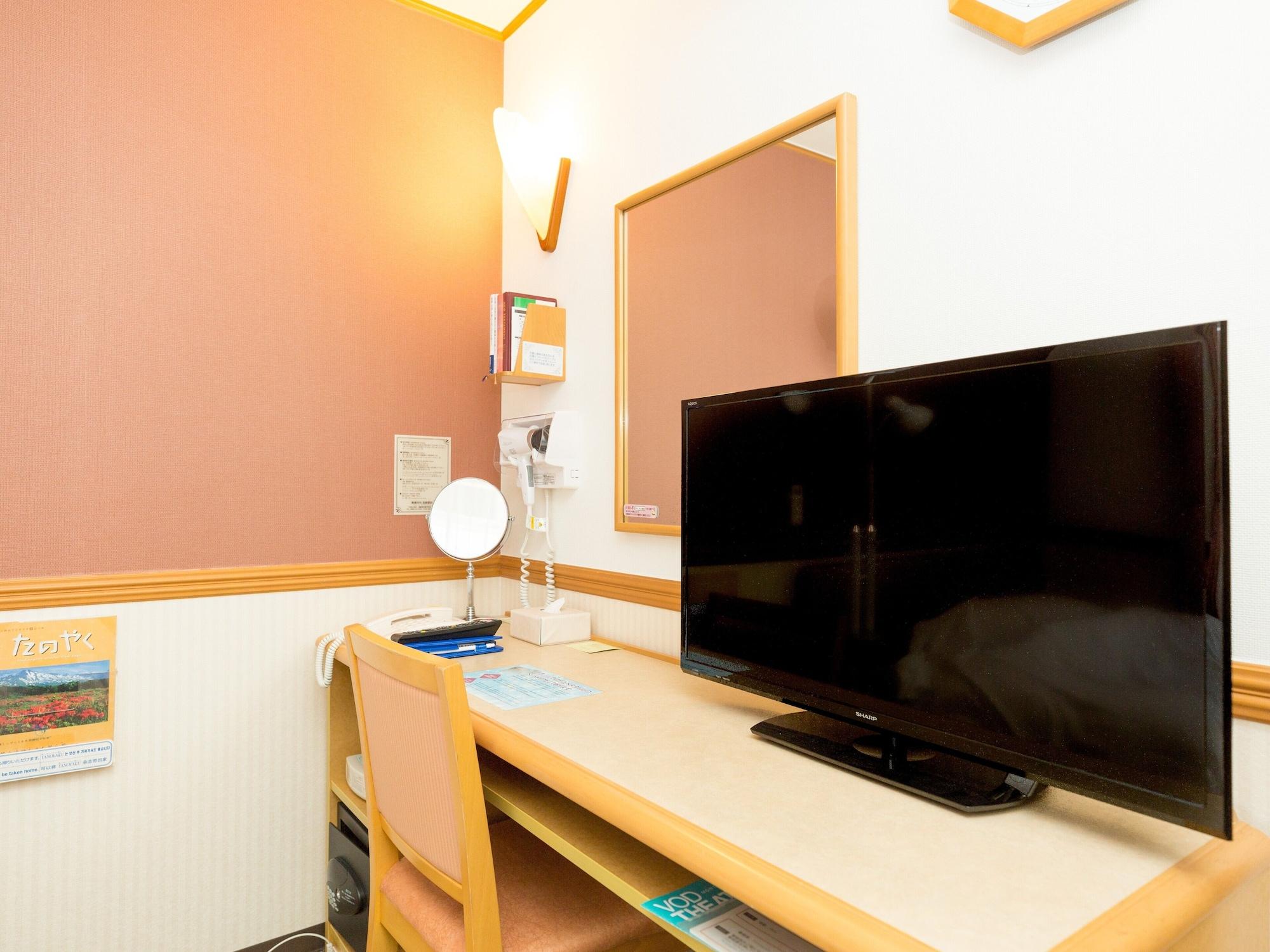 Hotel Toyoko Ikebukuro Kita Guchi No 2 3*