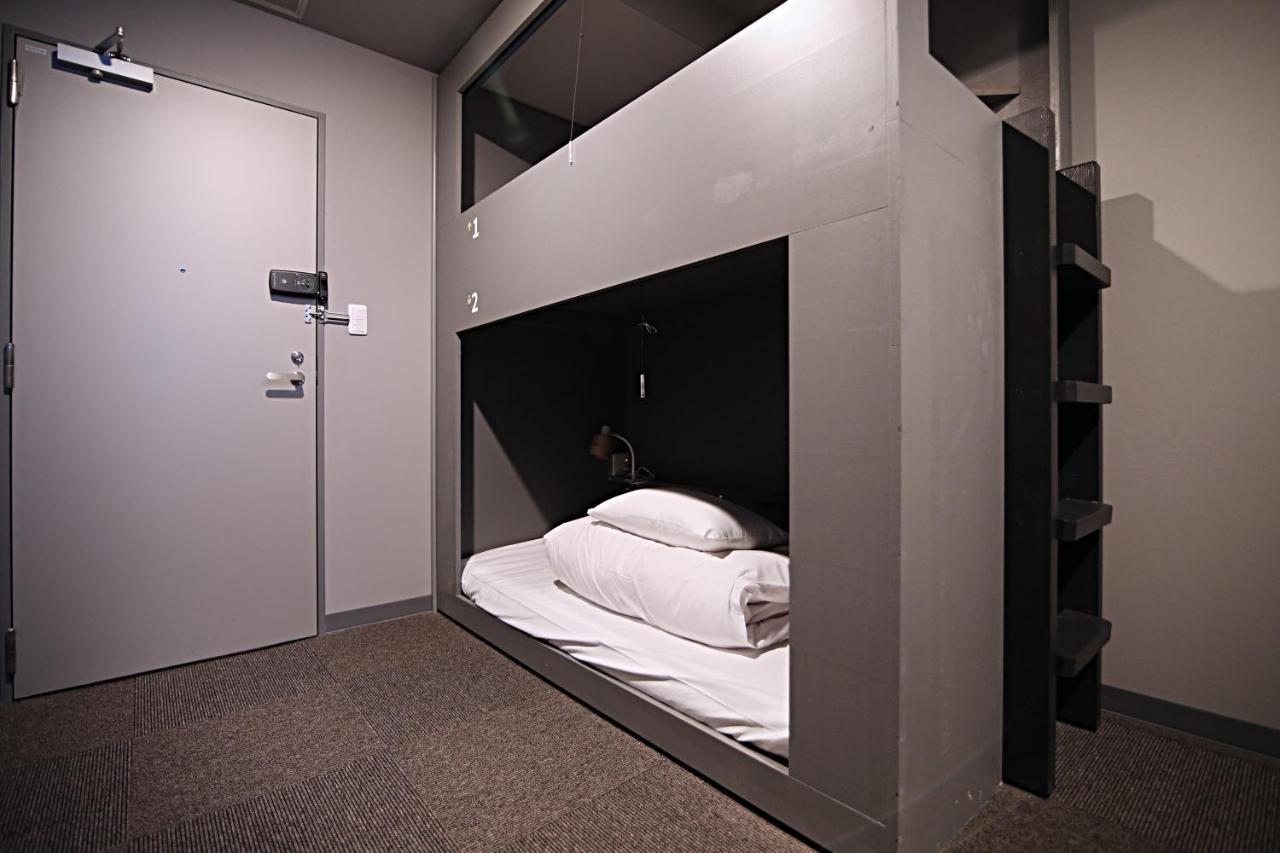 Rhodes Otsuka Tokyo