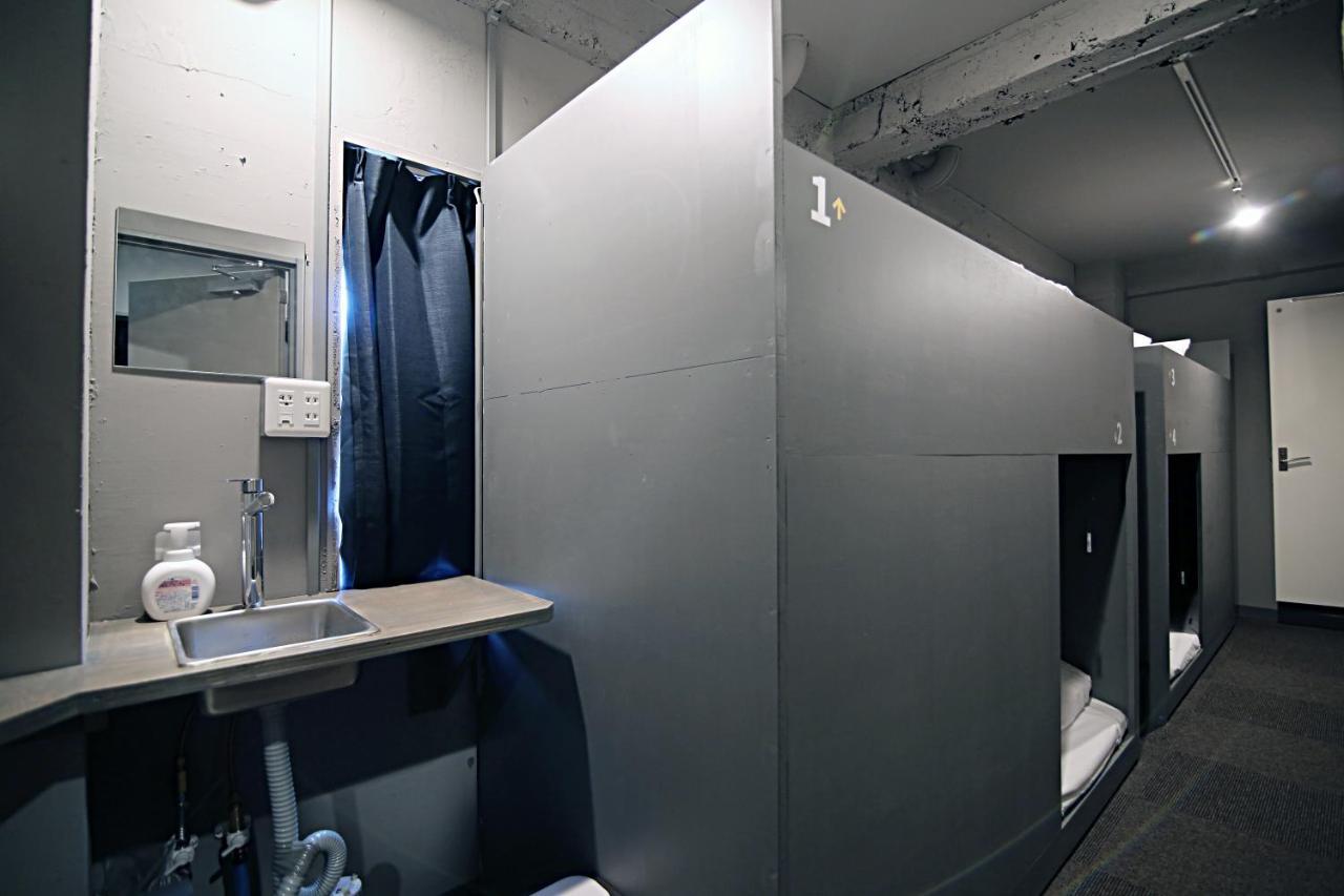 Rhodes Otsuka Hostel Tokyo