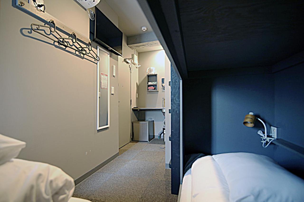 Rhodes Otsuka Hostel Tokyo