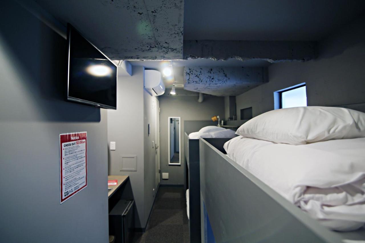 Rhodes Otsuka Tokyo