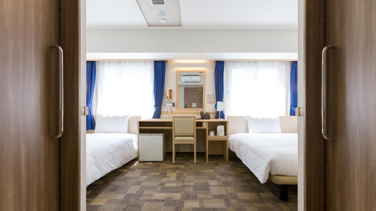 Hotel Toyoko Shinjuku Gyoemmae Eki 3 Ban Deguchi