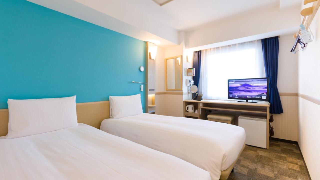 Toyoko Shinjuku Gyoemmae Eki 3 Ban Deguchi 3* Tokyo
