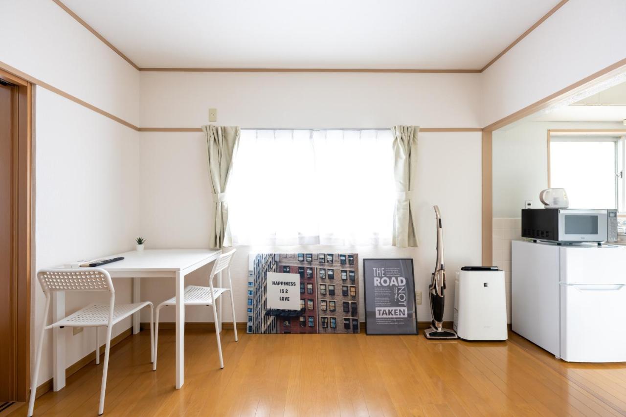 Luana In Ko-po Tokyo