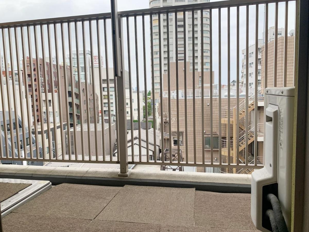 Ikebukuro Central: 6-minute Walk To Station Apartment *