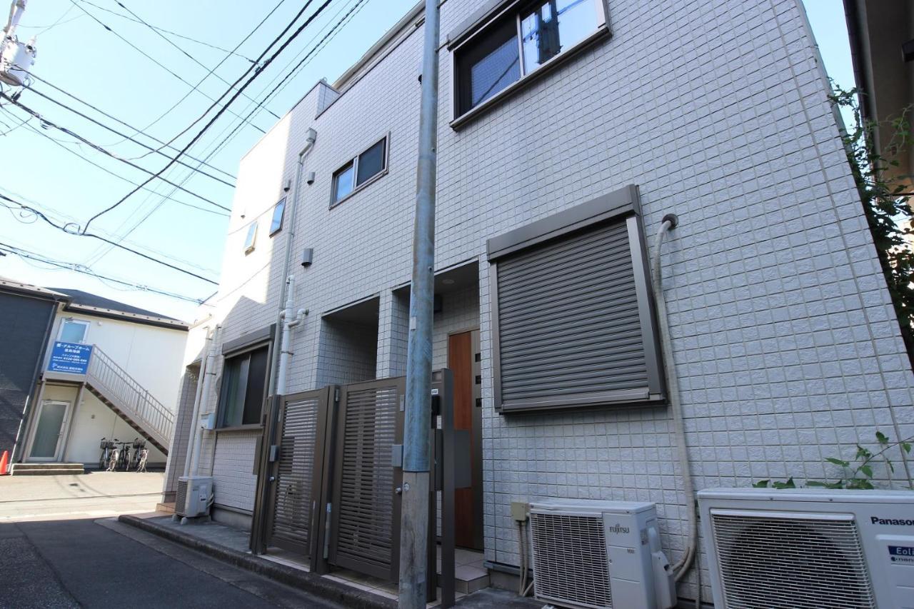 Apartment アイリスコート *