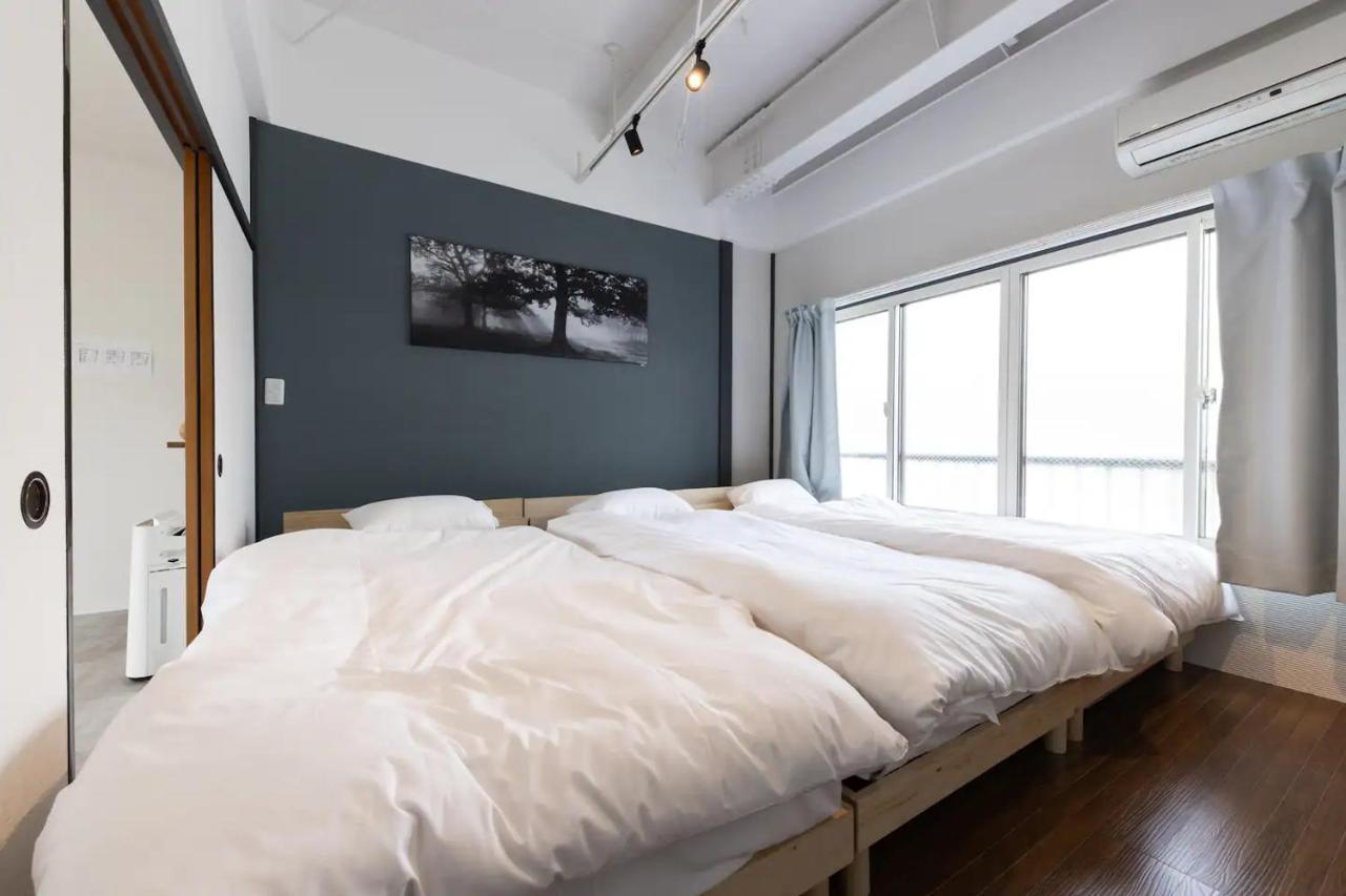 Apartment Oneness House