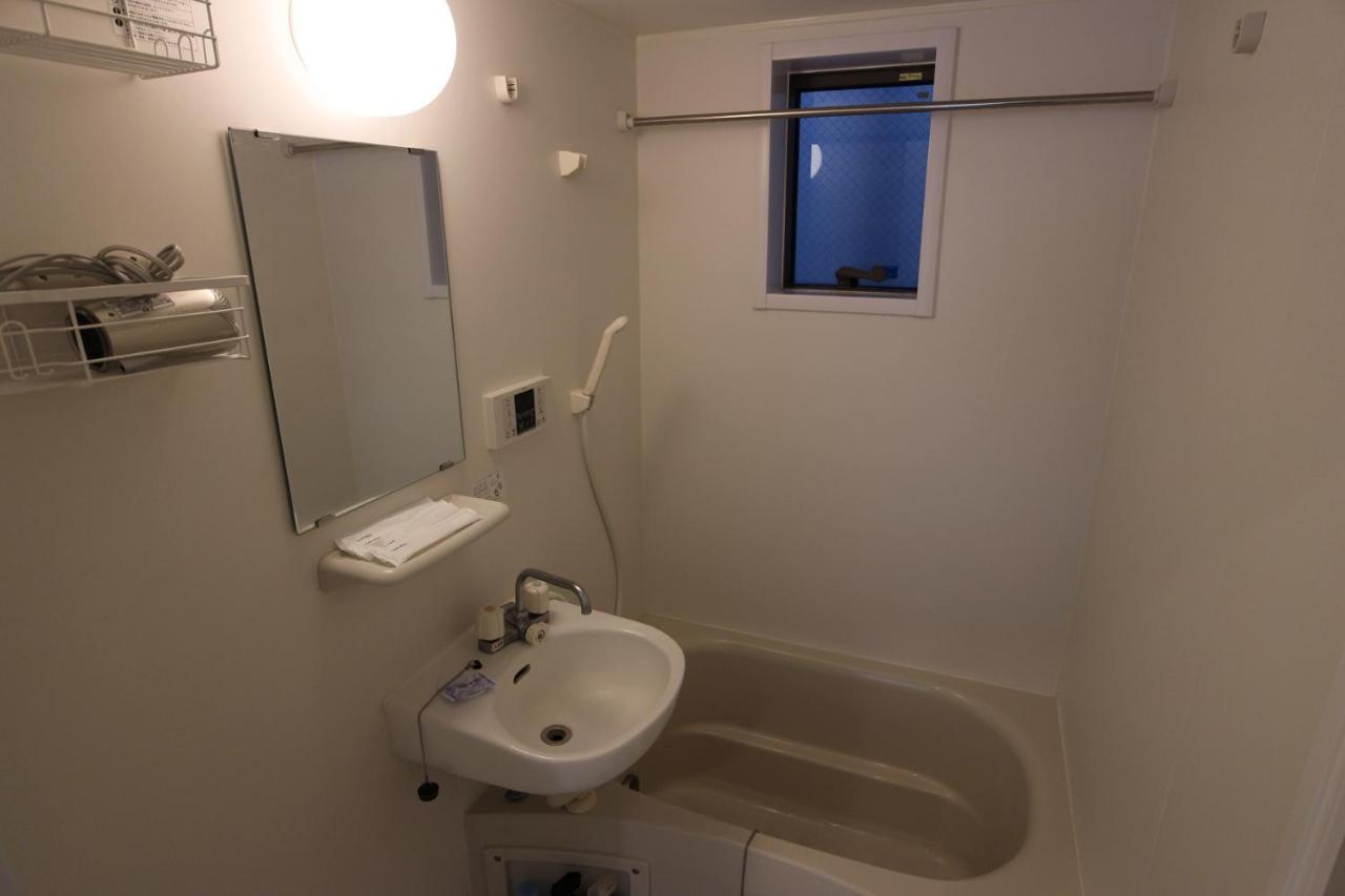 Apartment アイリスコート *